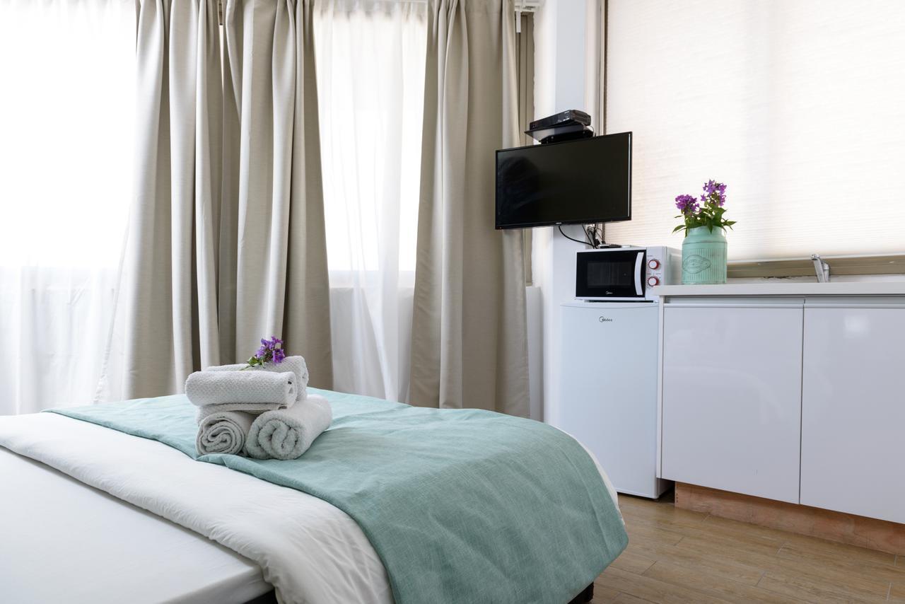 Studio & Apartments On The Beach By Aspentlv Tel Aviv Esterno foto