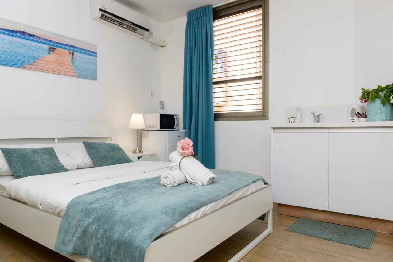 Studio & Apartments On The Beach By Aspentlv Tel Aviv Esterno foto