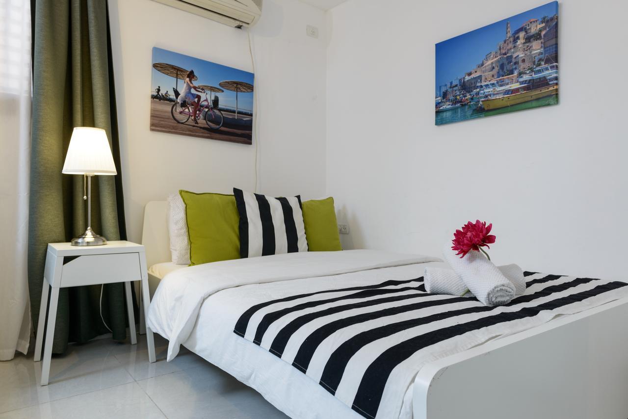 Studio & Apartments On The Beach By Aspentlv Tel Aviv Esterno foto