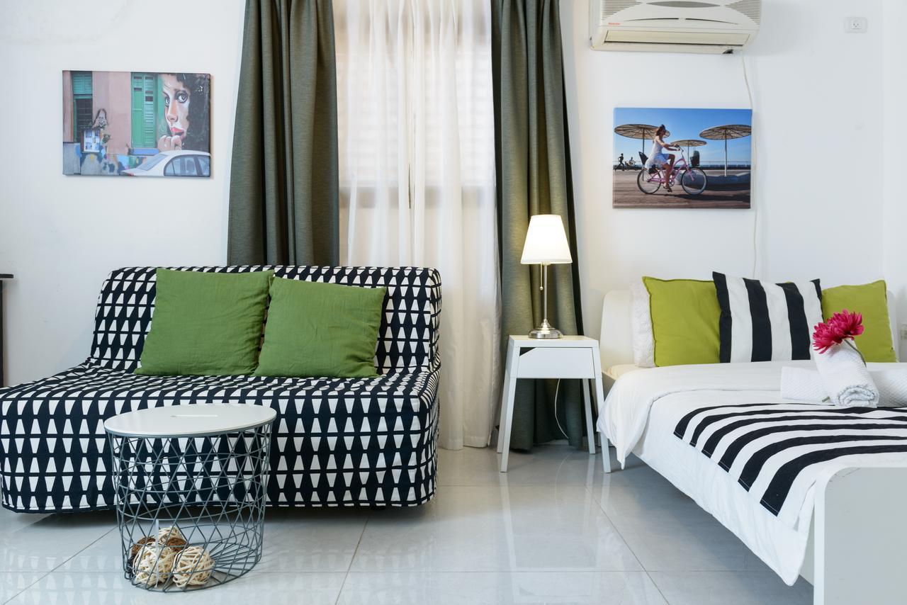 Studio & Apartments On The Beach By Aspentlv Tel Aviv Esterno foto