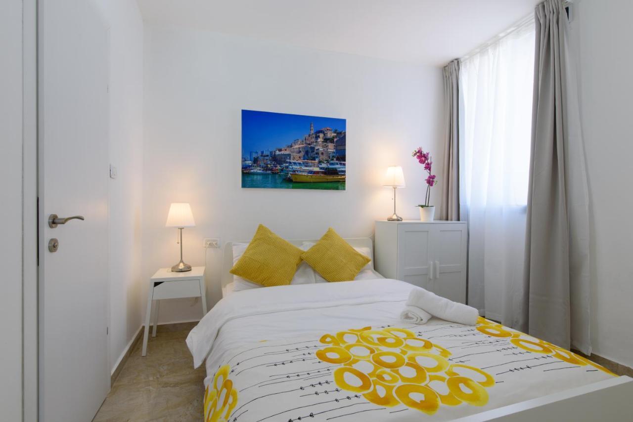Studio & Apartments On The Beach By Aspentlv Tel Aviv Esterno foto