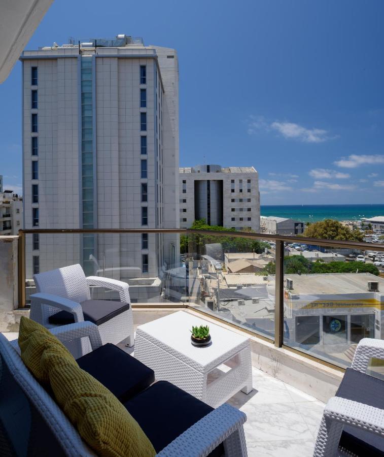 Studio & Apartments On The Beach By Aspentlv Tel Aviv Esterno foto