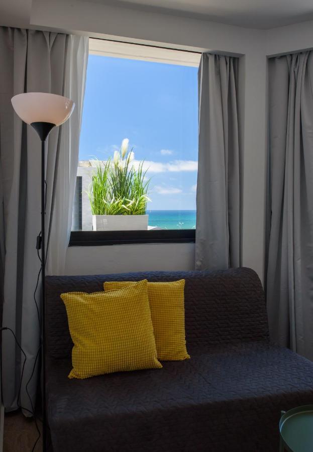 Studio & Apartments On The Beach By Aspentlv Tel Aviv Esterno foto